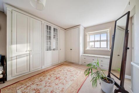 Bedroom 1/Dressing Room