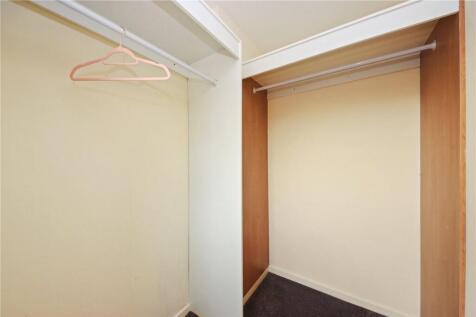 Walk-In Wardrobe