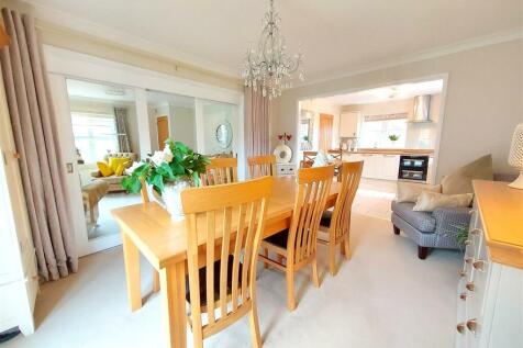 Dining Room Through To Kitchen