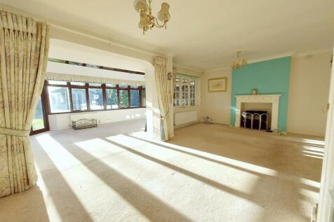 Living Room &amp; Conservatory