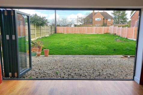 Living Room Bi-folds