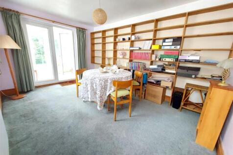 Sitting Room / Office
