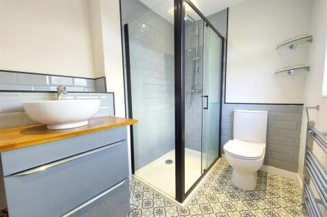 En Suite Shower Room