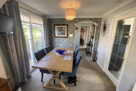 Open Plan Dining Area