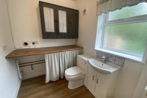 Utility Cloakroom