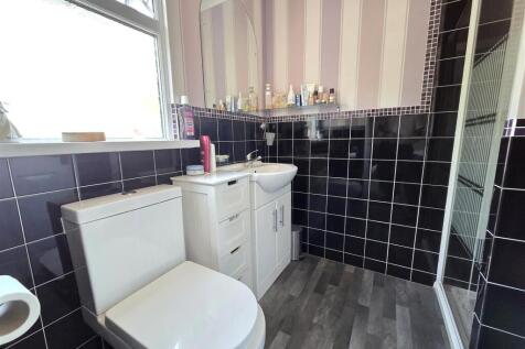 Ensuite Shower Room