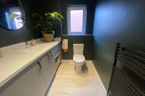 Utility Cloakroom