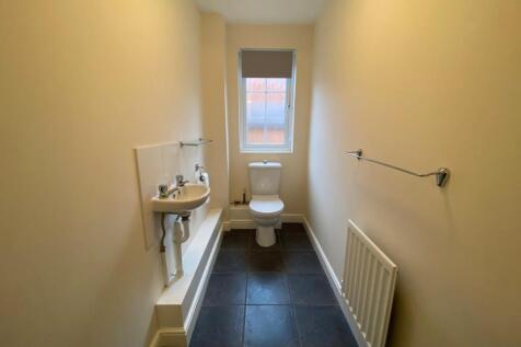 Cloakroom/wc