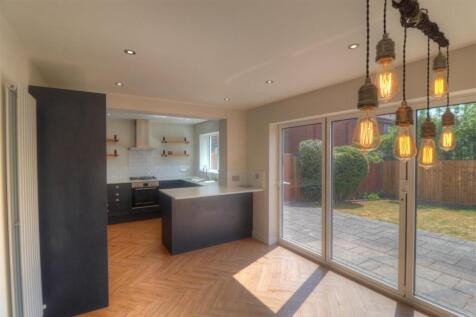 Kitchen/Dining