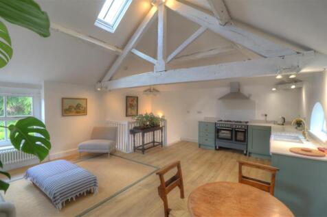 Living Room/Kitchen