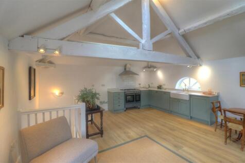 Living Room/Kitchen