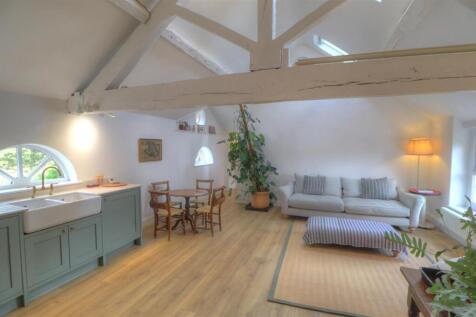 Living Room/Kitchen