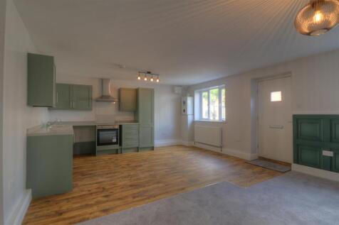 Living Room/Kitchen