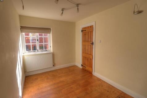 Bedroom 3 (Downstairs)
