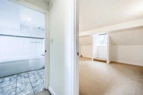 Bedroom 4/Bathroom 3