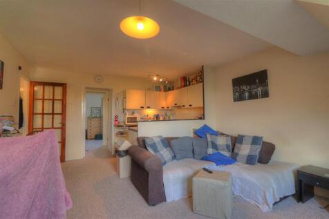 Lounge 3