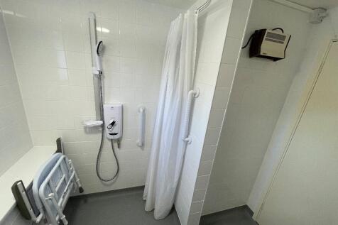 WET ROOM AREA