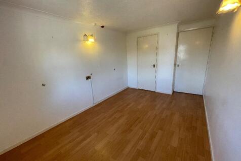 BEDROOM REVERSE