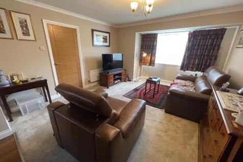 LIVING ROOM REVOOM