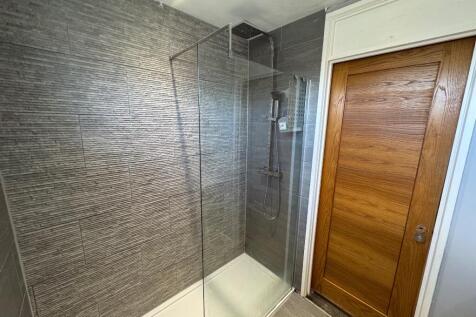 SHOWER ALT