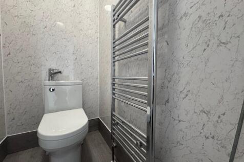 Cloakroom/wc