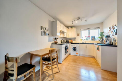 Kitchen/Reception