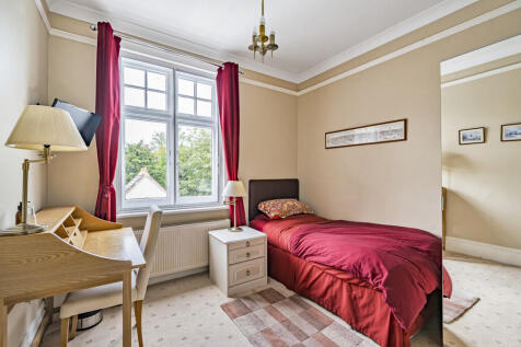 Single Ensuite Room