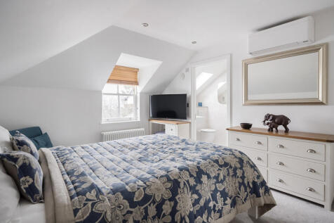 Double Bedroom