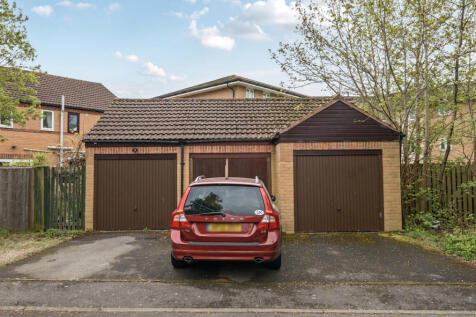 Garage/Drive