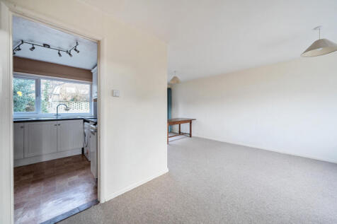 Reception &amp; Kitchen