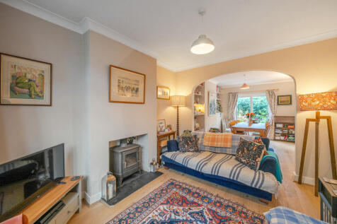 Sitting/Dining Room