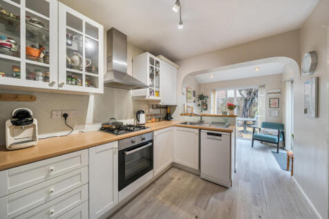 Kitchen/Breakfast Rm