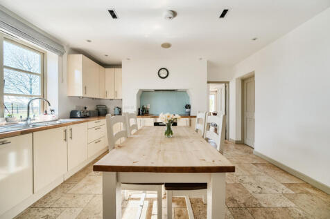 Kitchen/Breakfast Rm