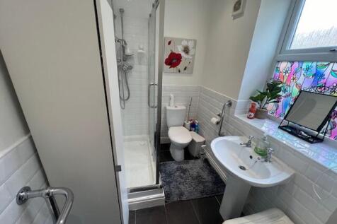 Cloakroom/wc