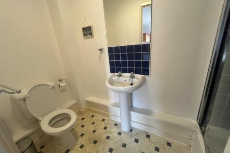 En-suite Bathroom