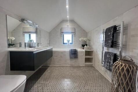En-suite Bathroom