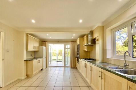 Kitchen/Breakfast Rm