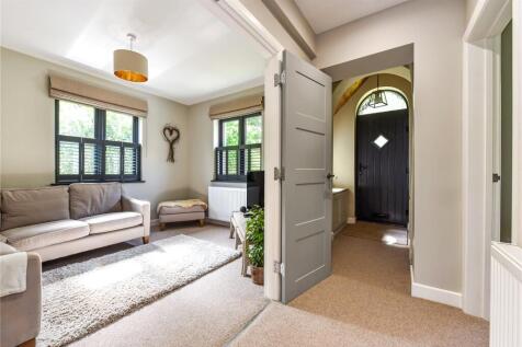 Hall and Snug