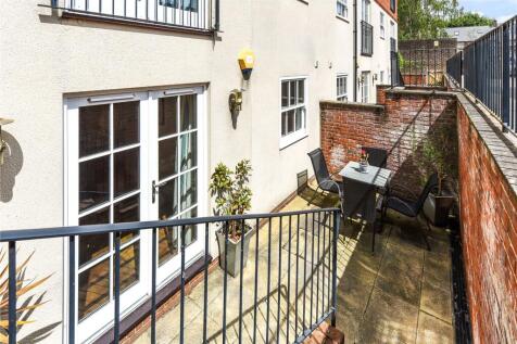 Private Courtyard