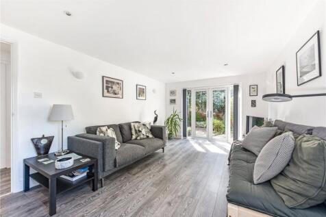 Sitting/Dining Room