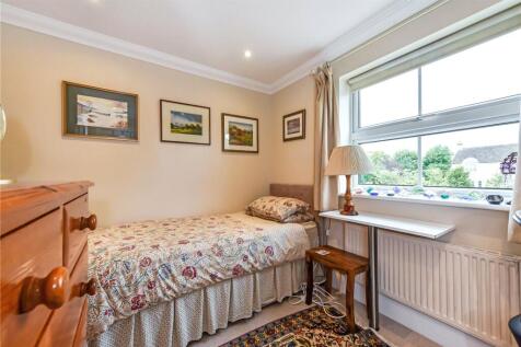 Bedroom 3/Study
