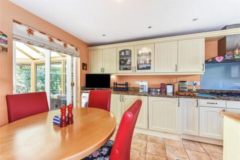 Kitchen/Dining Rm