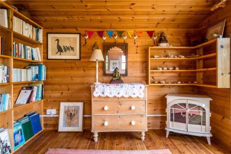 Summerhouse Interior
