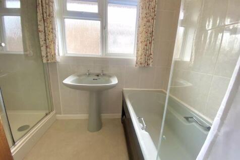 Bath and Shower Room