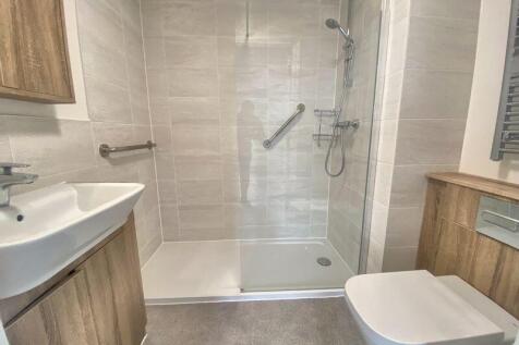 Ensuite Shower Room