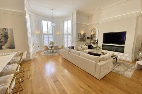 Lounge and Kitchen