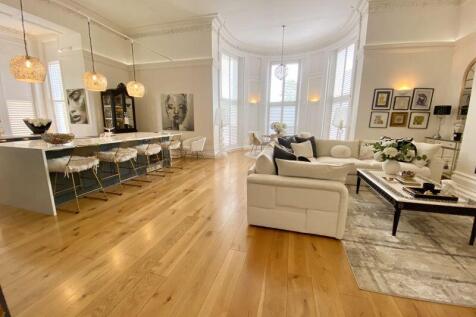 Lounge and Kitchen