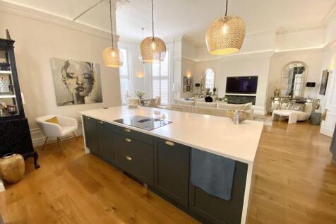 Lounge and Kitchen