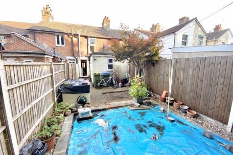 Enclosed Rear Garden