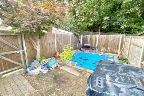Enclosed Rear Garden